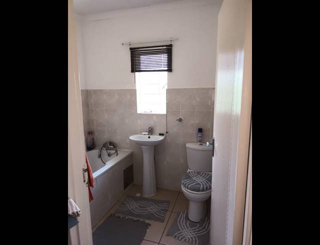 2 BEDROOM PROPERTY TO RENT IN BRENTWOOD